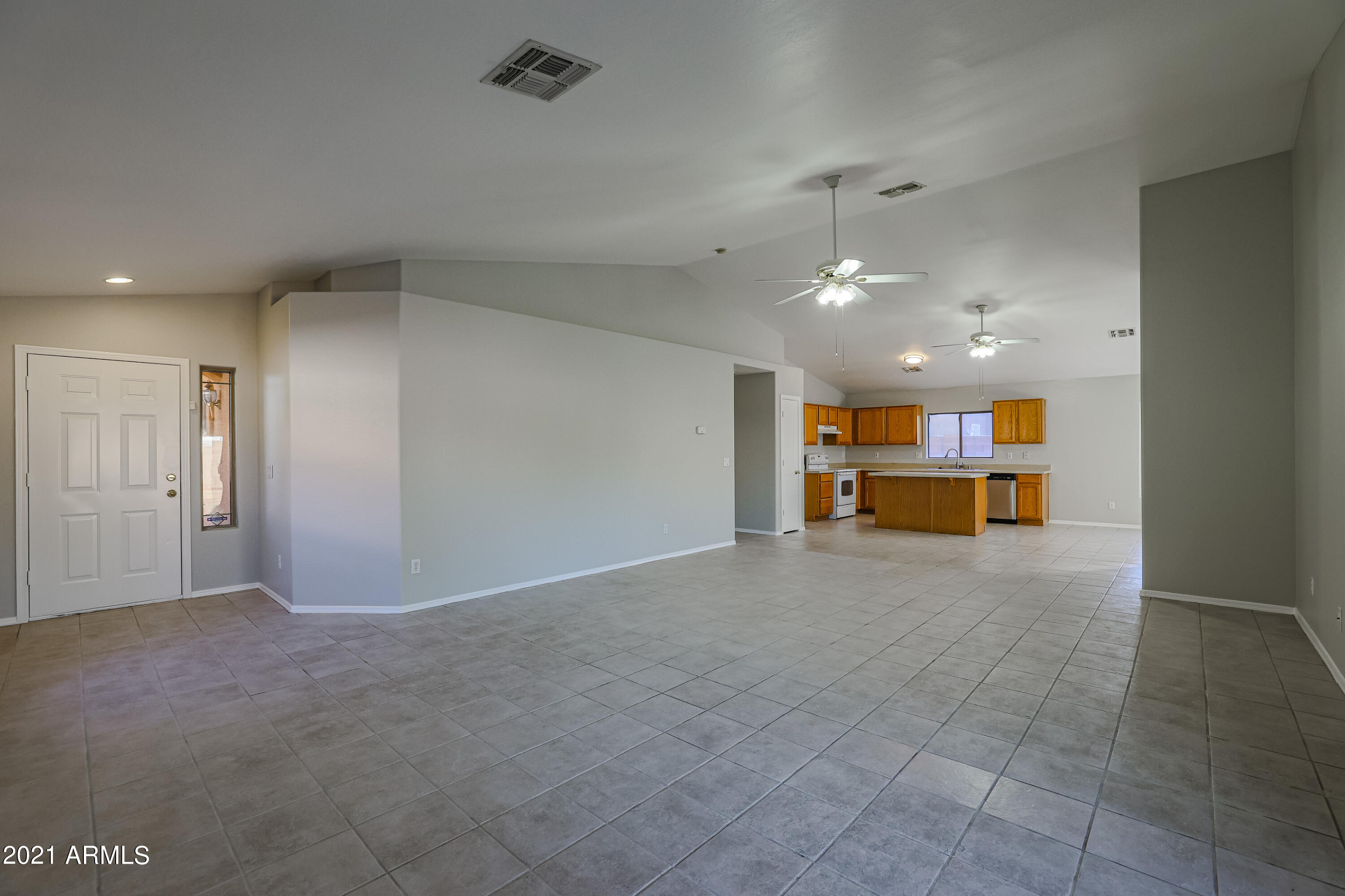 7348 West Ocotillo Road Glendale, AZ 85303 - Photo 5 of 32 Living Room