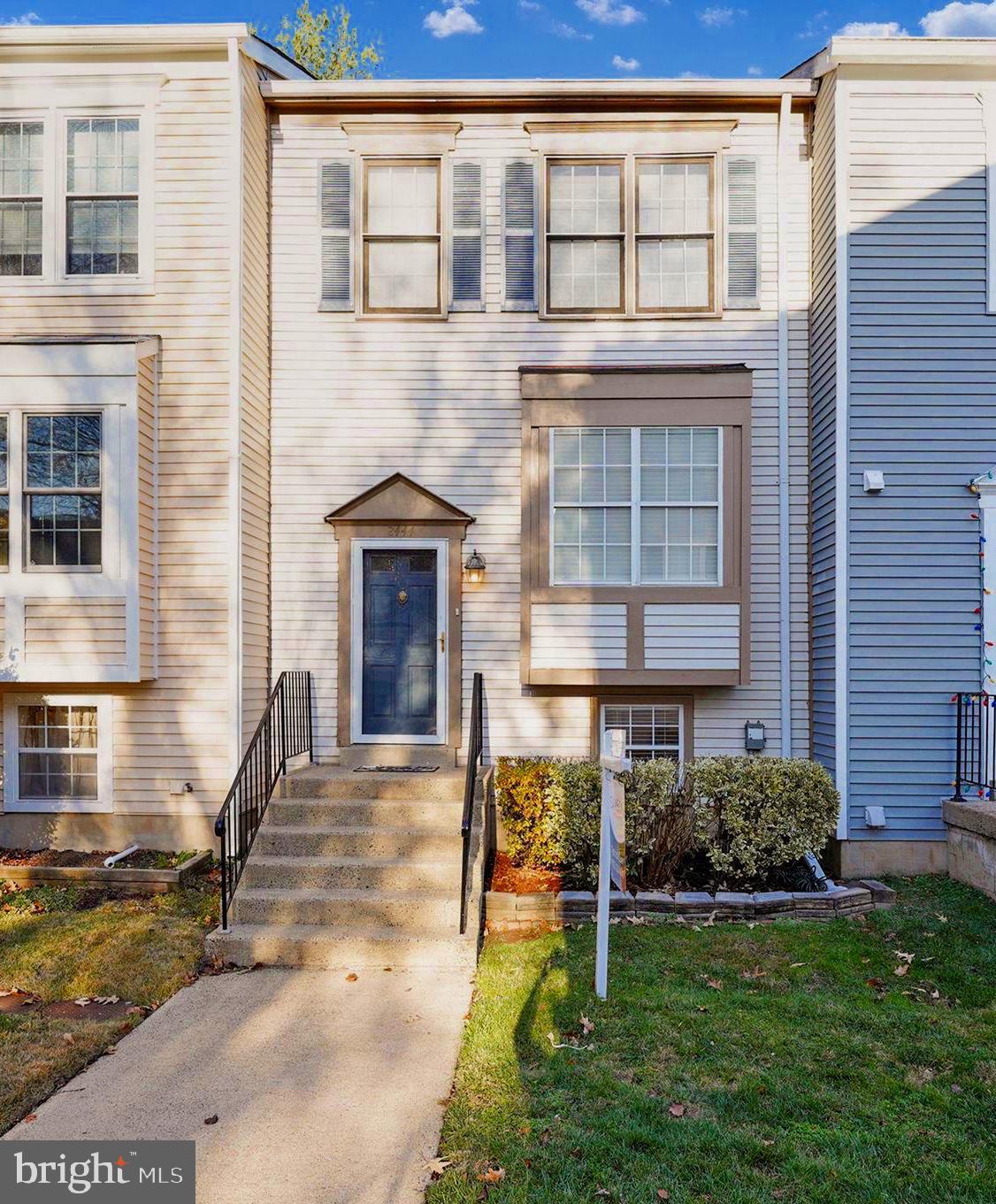 2444 Ridgehampton Court Reston, VA 20191 - Photo 2 of 39