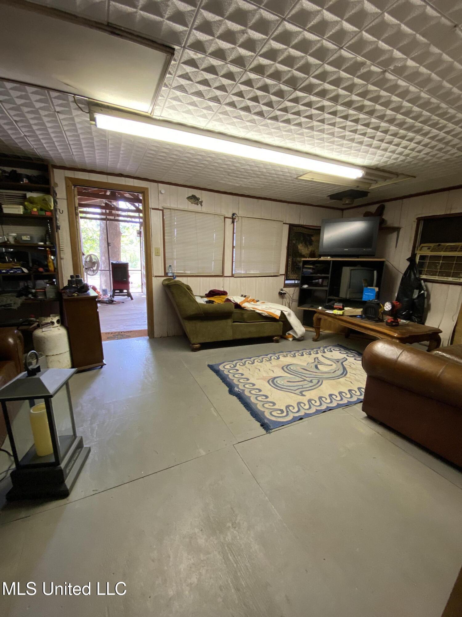 116 Parkside Drive Picayune, MS 39466 - Photo 7 of 11 6 IMG_3246