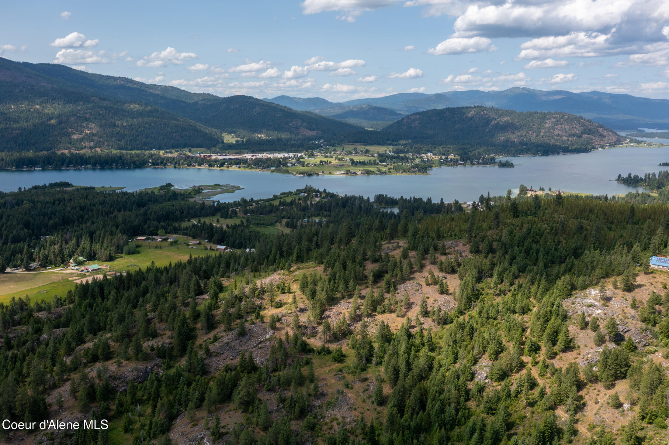 5095 Jewel Lake Road Sagle, ID 83860 - Photo 12 of 25 2 12