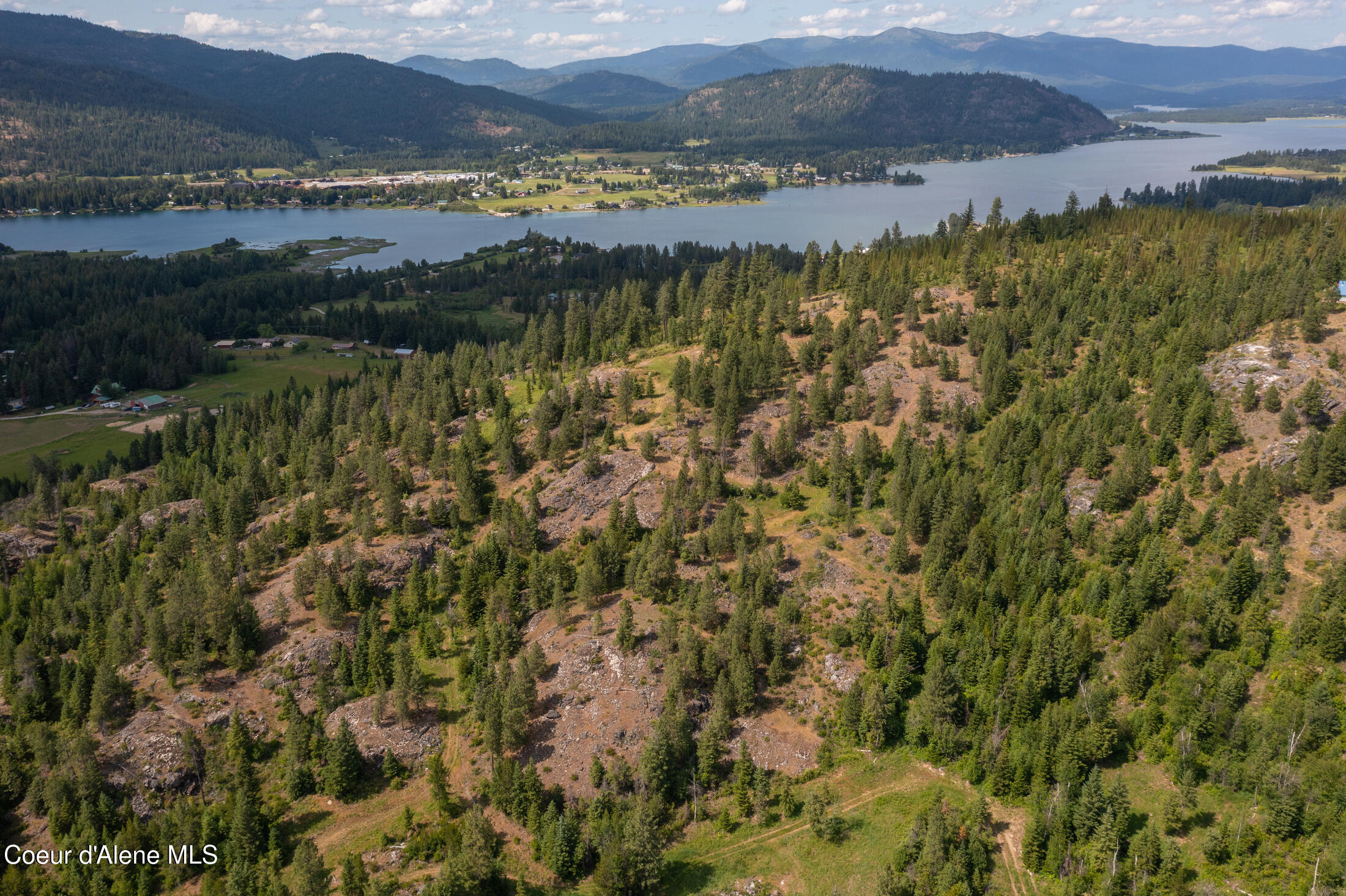 5095 Jewel Lake Road Sagle, ID 83860 - Photo 8 of 25 2 16