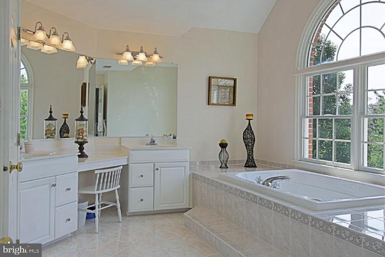 12121 Sheets Farm Road North Potomac, MD 20878 - Photo 21 of 29 Ceramic Tile
