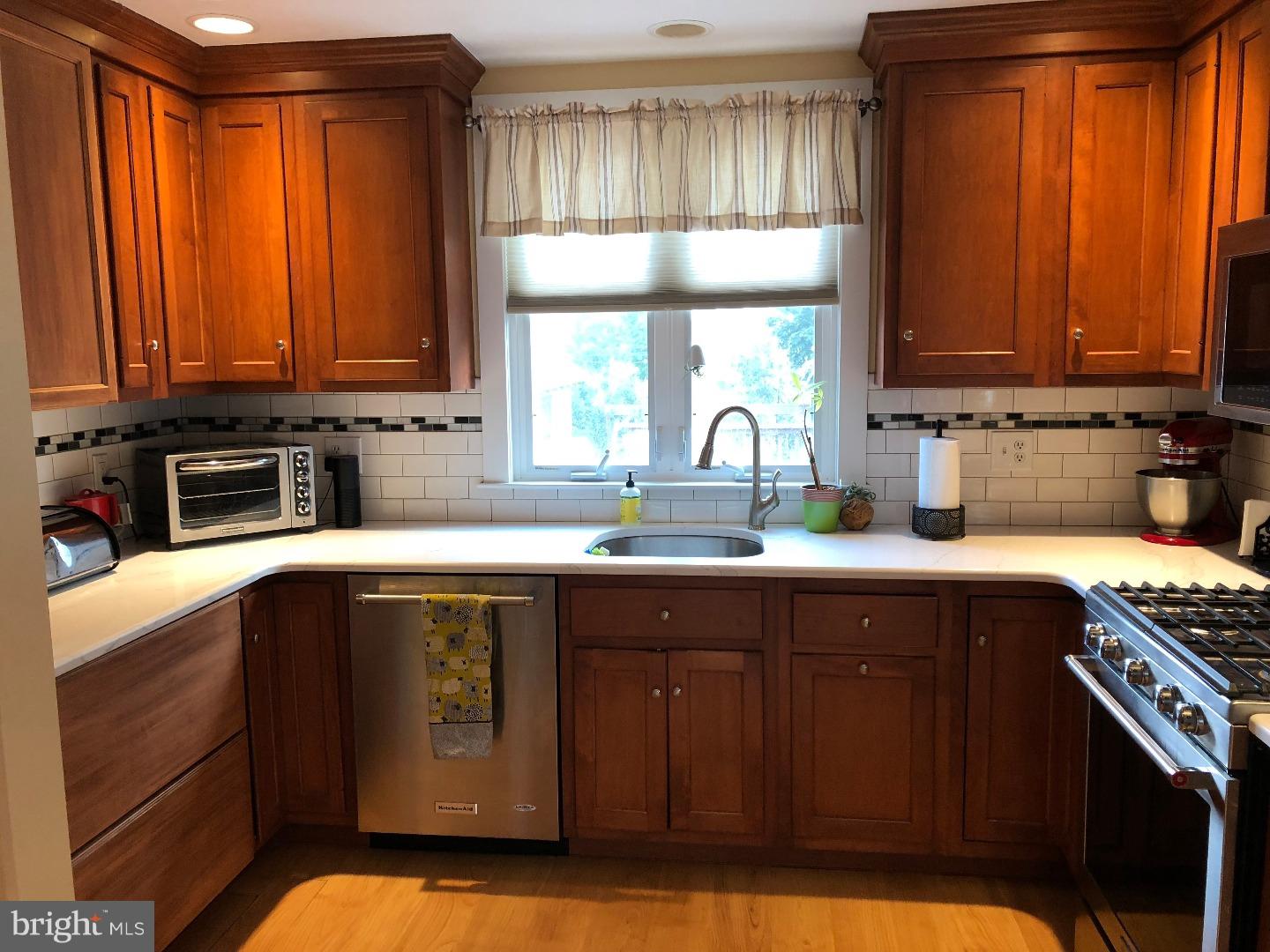 2041 Laurel Road Havertown, PA 19083 - Photo 12 of 25