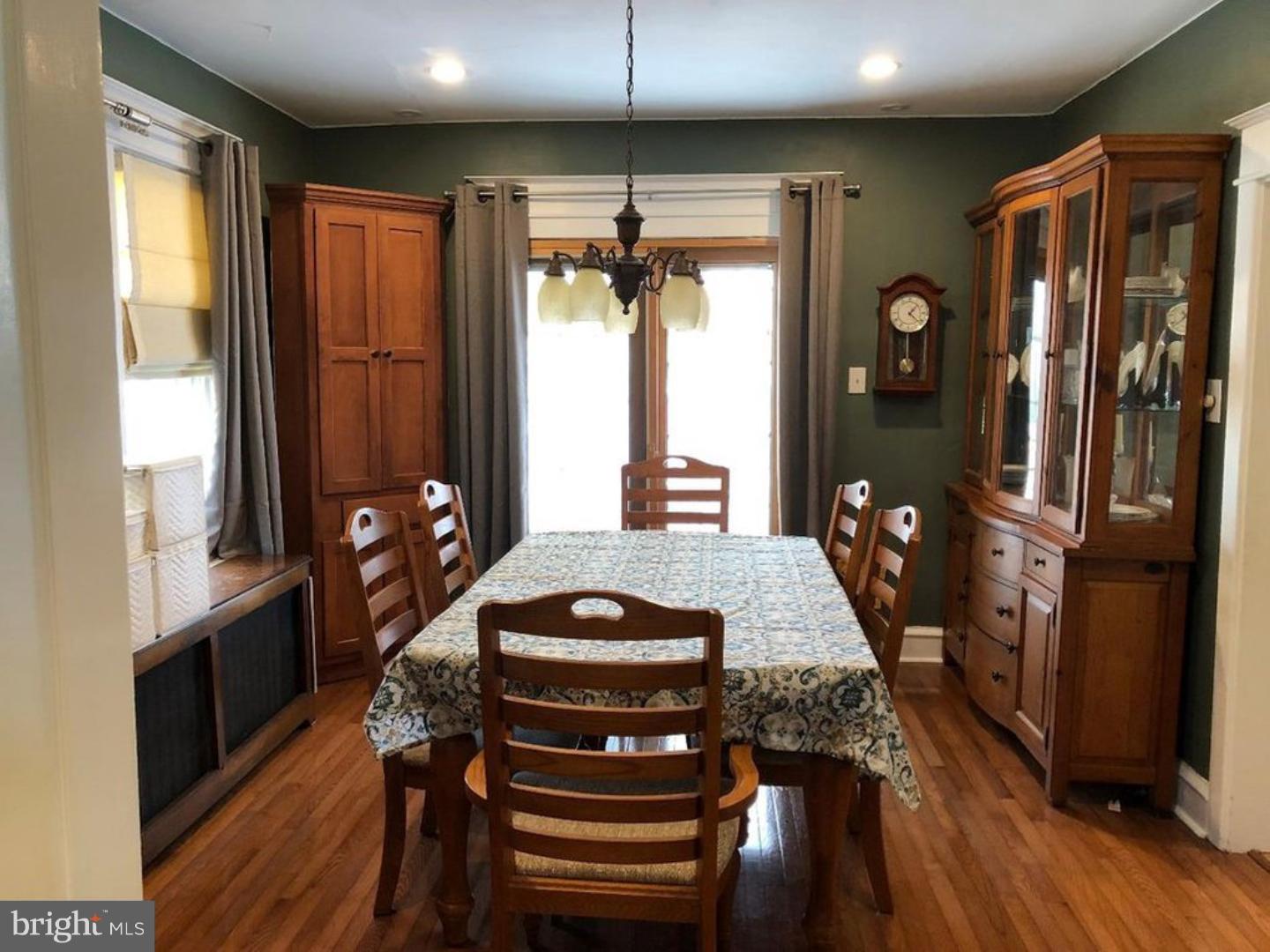 2041 Laurel Road Havertown, PA 19083 - Photo 7 of 25 Dining Room