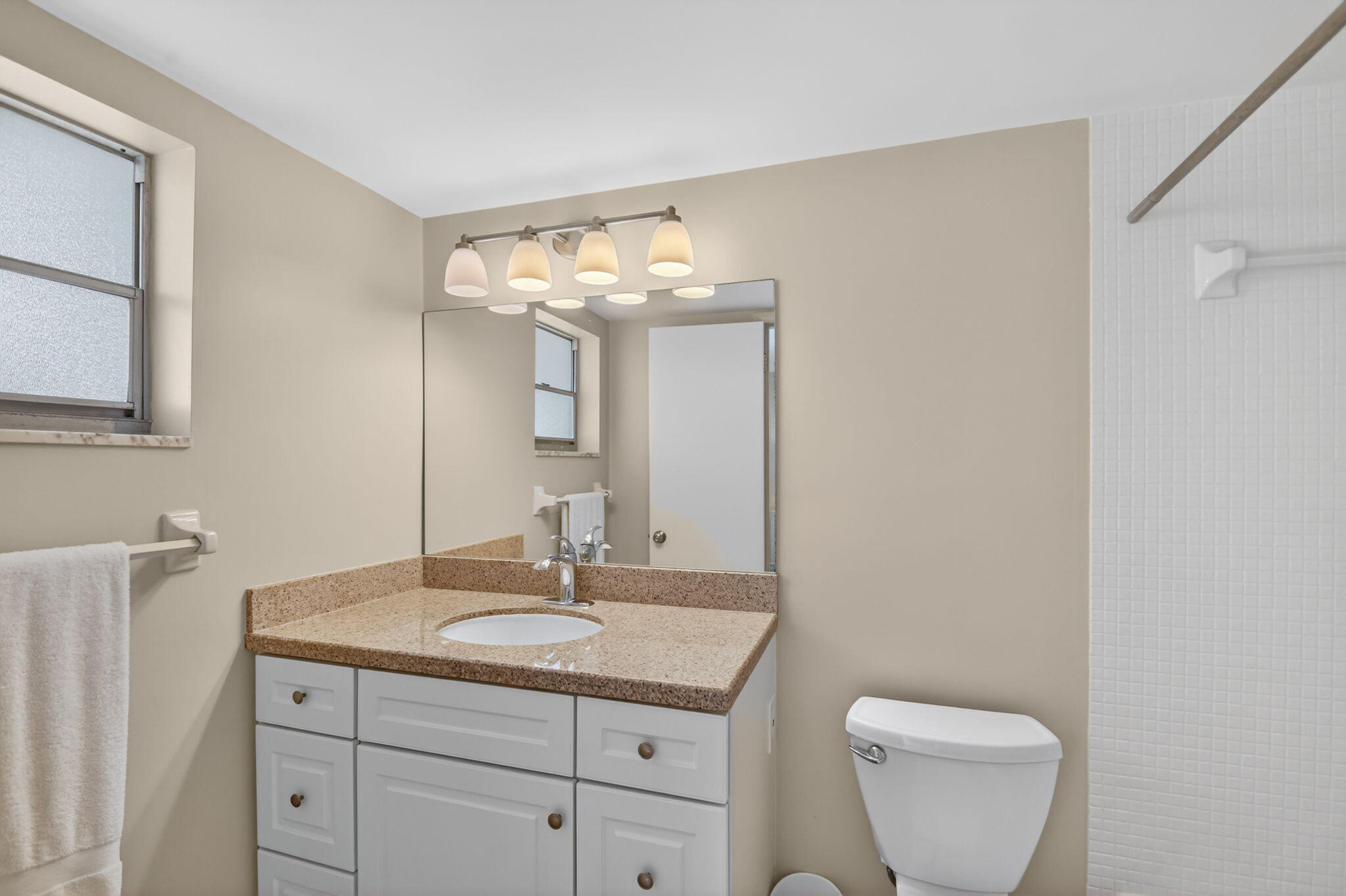 5520 North Ocean Boulevard, Unit 110 Ocean Ridge, FL 33435 - Photo 29 of 108 28-web-or-mls-DSC_6949