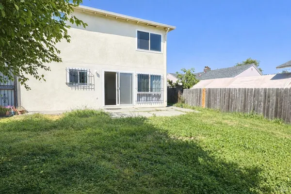 $4,100 | 5122 Potrero Avenue, Richmond, CA 94804