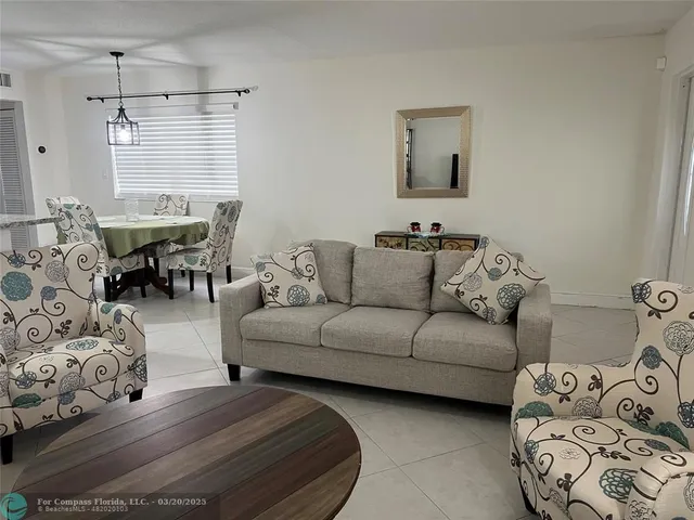 $1,500 | 690 Saxony Place, Unit 690, Delray Beach, FL 33446