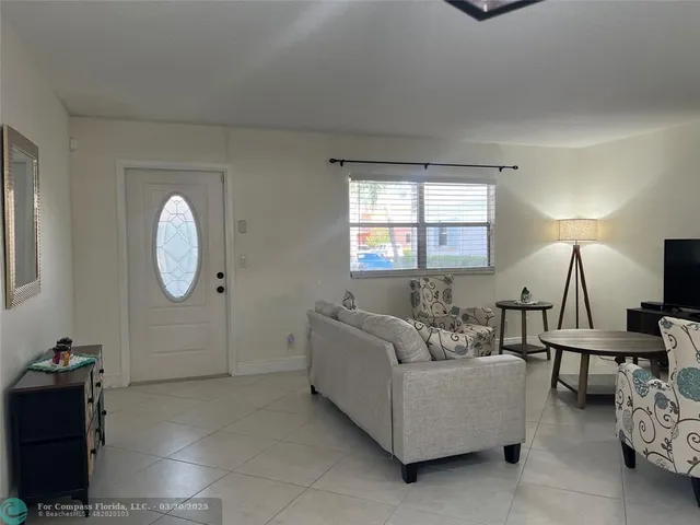 $1,500 | 690 Saxony Place, Unit 690, Delray Beach, FL 33446