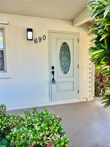 $1,500 | 690 Saxony Place, Unit 690, Delray Beach, FL 33446