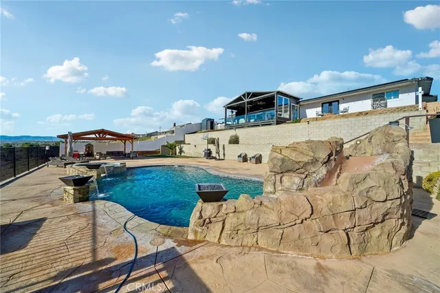 $890,000 | 17487 Aspen Street, Hesperia, CA 92345