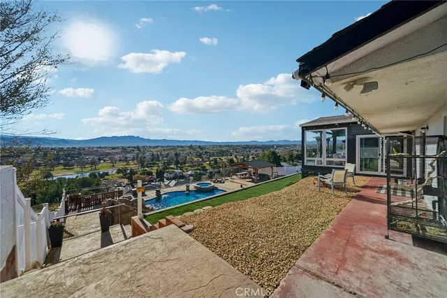 $890,000 | 17487 Aspen Street, Hesperia, CA 92345