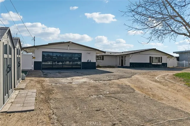 $890,000 | 17487 Aspen Street, Hesperia, CA 92345