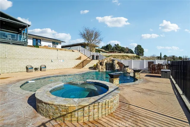 $890,000 | 17487 Aspen Street, Hesperia, CA 92345