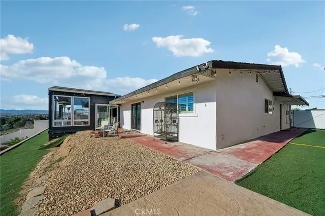 $890,000 | 17487 Aspen Street, Hesperia, CA 92345