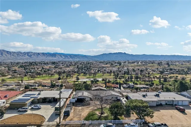 $890,000 | 17487 Aspen Street, Hesperia, CA 92345