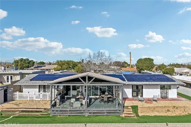 $890,000 | 17487 Aspen Street, Hesperia, CA 92345