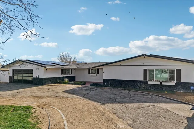 $890,000 | 17487 Aspen Street, Hesperia, CA 92345
