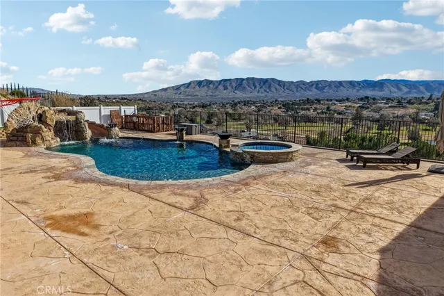 $890,000 | 17487 Aspen Street, Hesperia, CA 92345