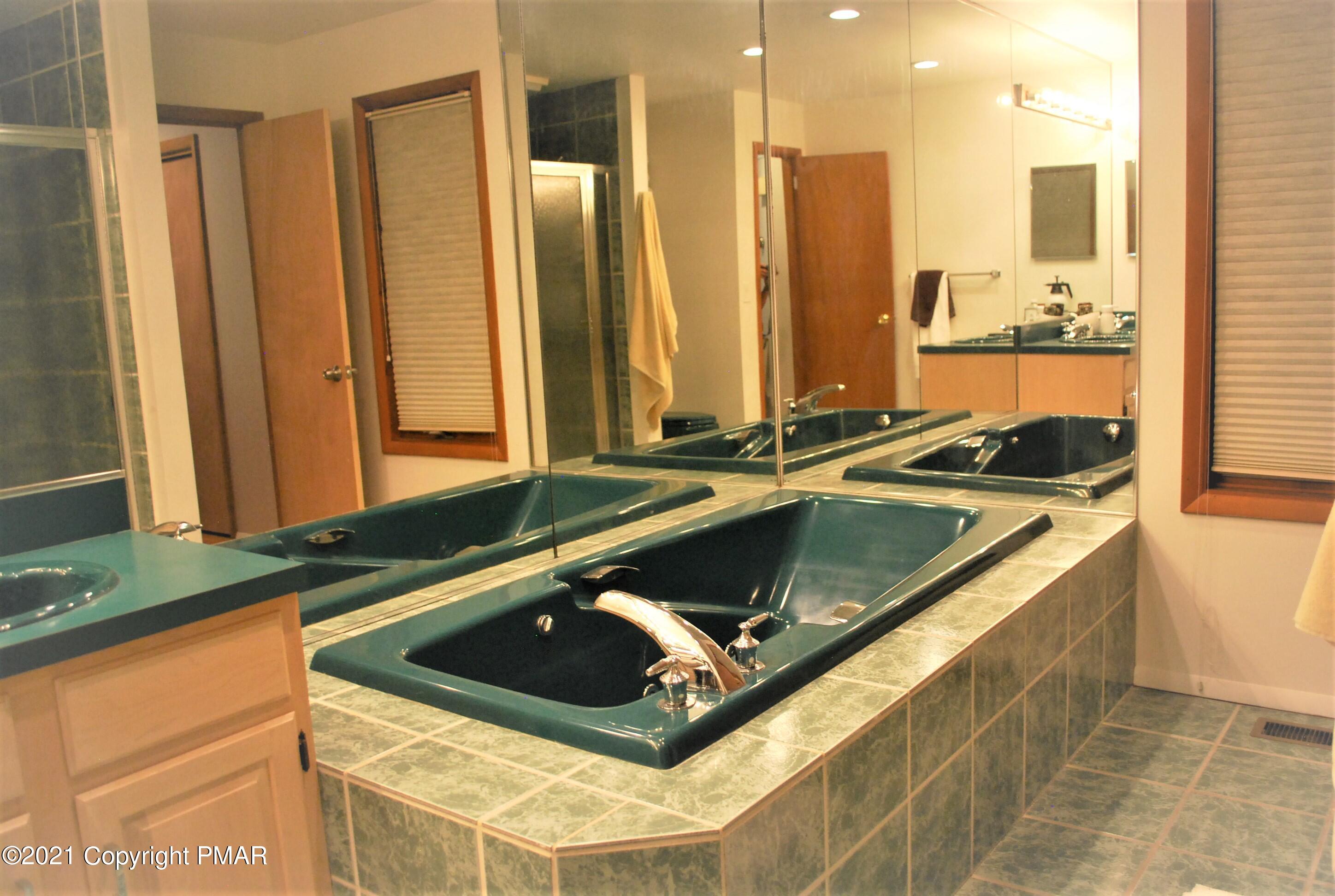 178 Edinburgh Road Bushkill, PA 18324 - Photo 22 of 54 a room with pool table and window