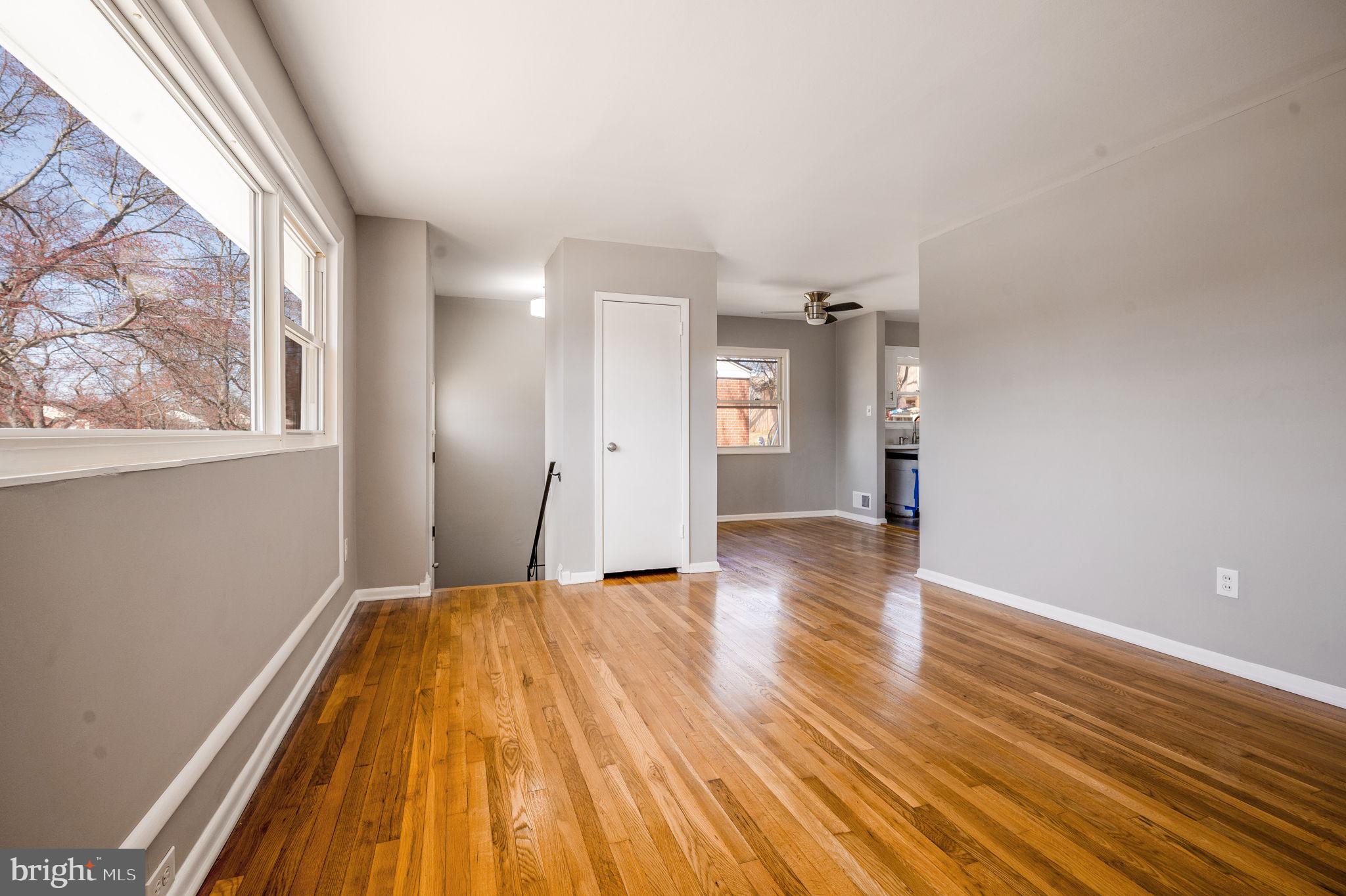 3934 Wendy Lane Silver Spring, MD 20906 - Photo 5 of 15 Lots of Light