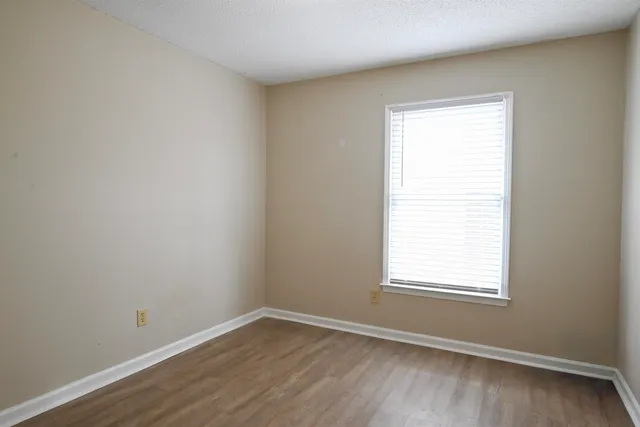 $300,000 | 885 Linden Grove Cove, Memphis, TN 38018