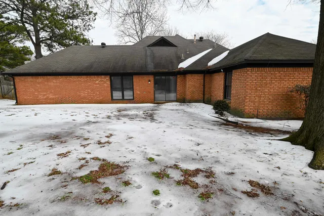 $300,000 | 885 Linden Grove Cove, Memphis, TN 38018