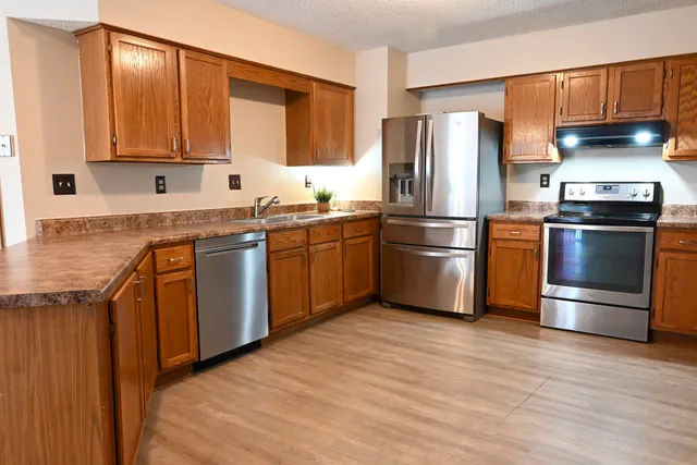 $300,000 | 885 Linden Grove Cove, Memphis, TN 38018