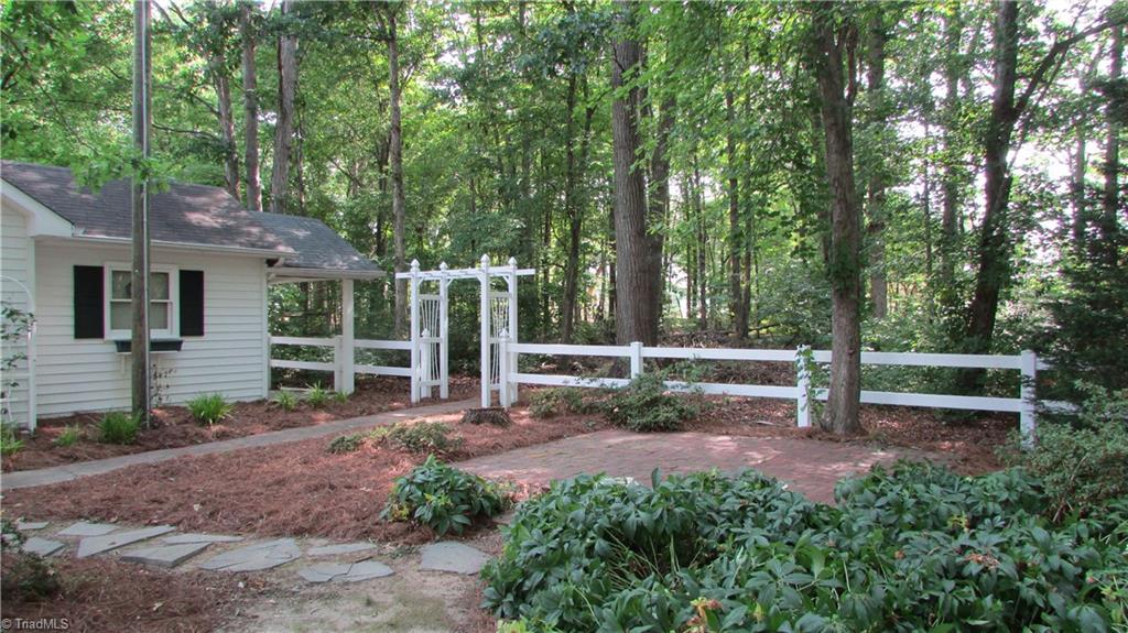 743 Ridgeway Lane Lexington, NC 27295 - Photo 7 of 28 Gallery Image 7