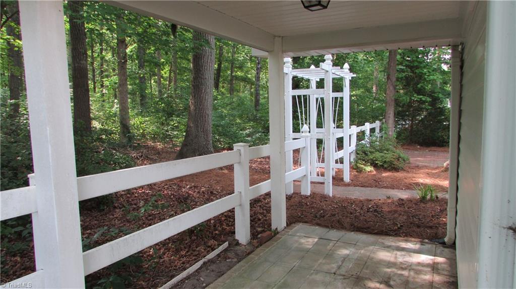 743 Ridgeway Lane Lexington, NC 27295 - Photo 9 of 28 Gallery Image 9