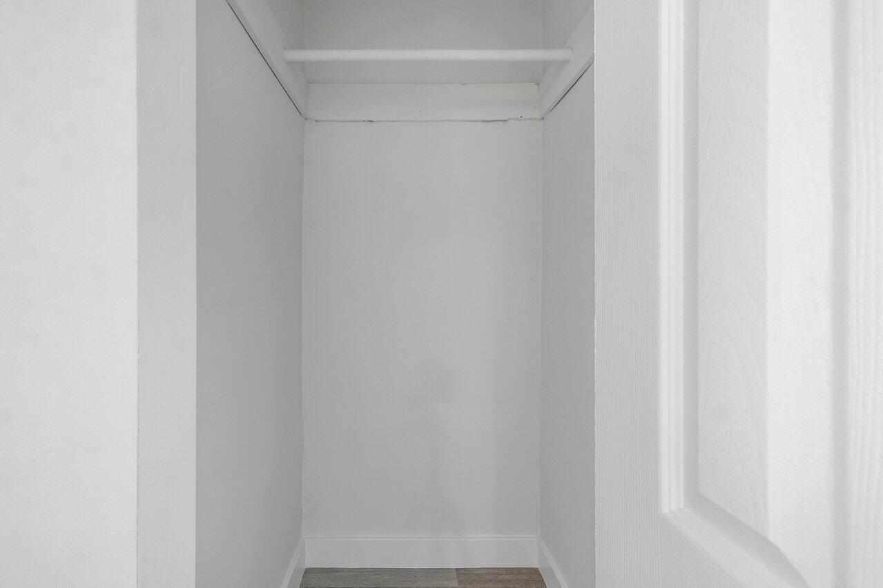 137 Southwest 9th Avenue Delray Beach, FL 33444 - Photo 19 of 27