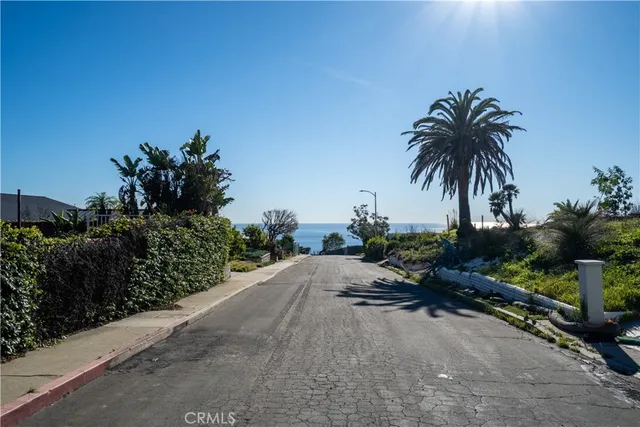 $2,995,000 | 800 El Oro Lane, Pacific Palisades, CA 90272