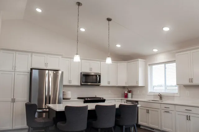 $545,000 | 9989 14th Circle Northeast, St. Michael, MN 55376