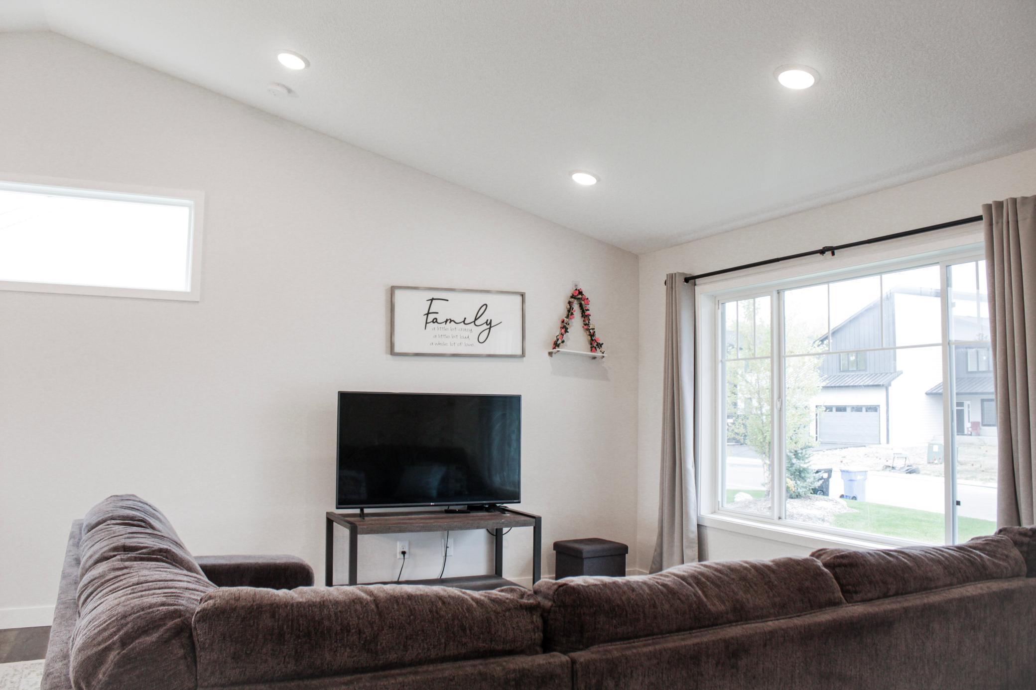 9989 14th Circle Northeast St. Michael, MN 55376 - Photo 3 of 33