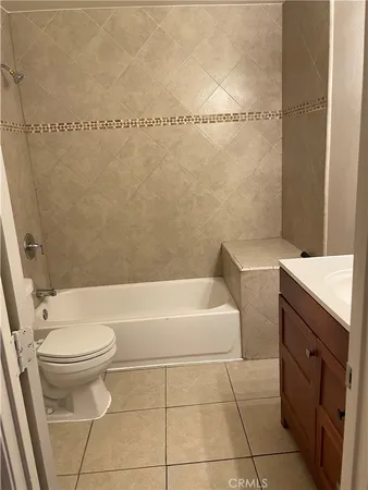 $1,595 | 6141 Marbrisa Avenue, Huntington Park, CA 90255