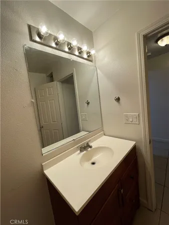 $1,595 | 6141 Marbrisa Avenue, Huntington Park, CA 90255