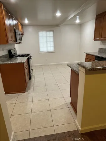 $1,595 | 6141 Marbrisa Avenue, Huntington Park, CA 90255