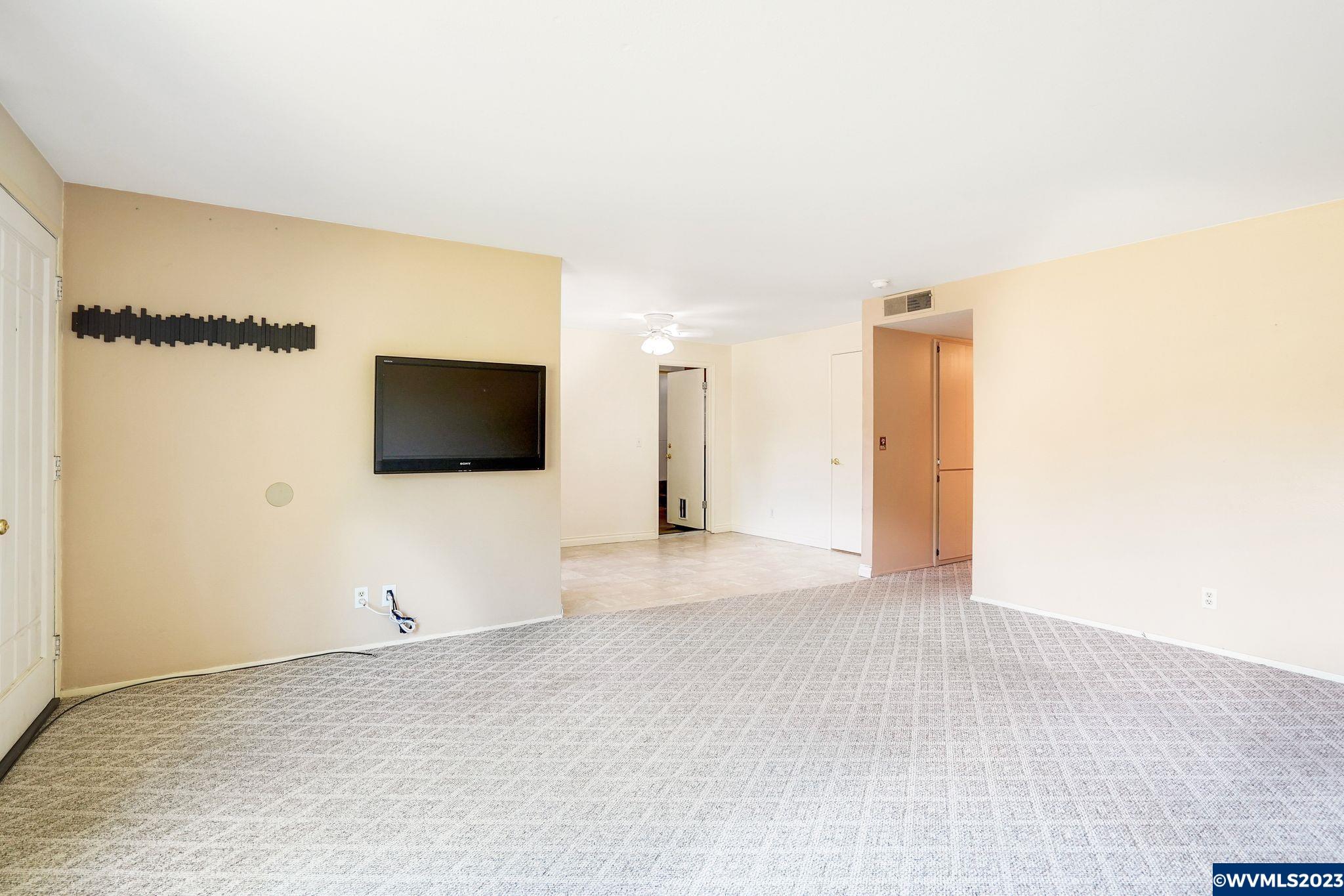 910 Fabry Road Southeast Salem, OR 97306 - Photo 7 of 33