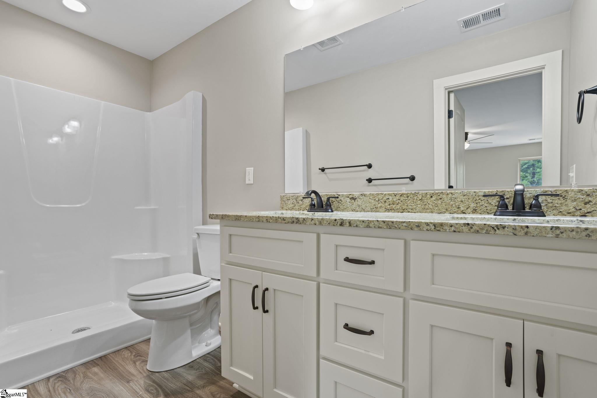 516 Crossgate Way Fountain Inn, SC 29644 - Photo 29 of 36