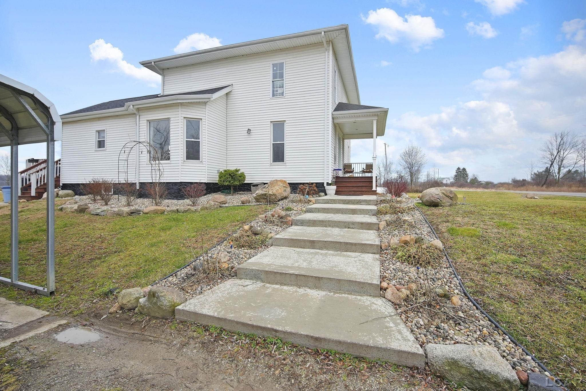 10725 Forrister Road Clayton, MI 49235 - Photo 3 of 42 50099275-2.JPG