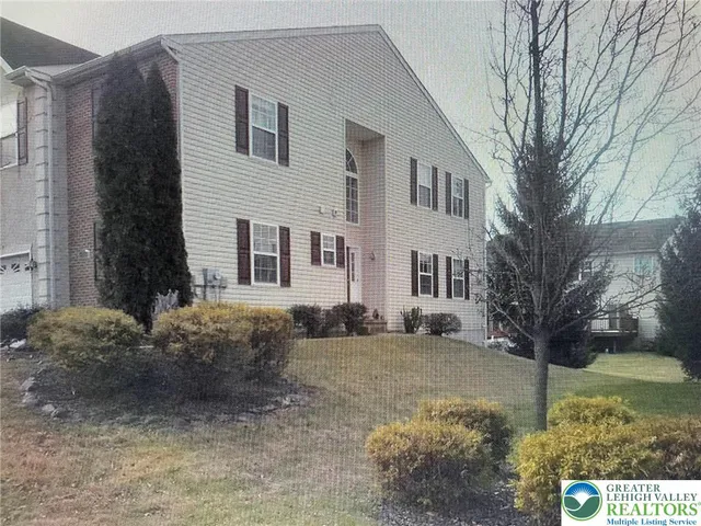 $2,600 | 6814 Hunt Drive, Macungie, PA 18062