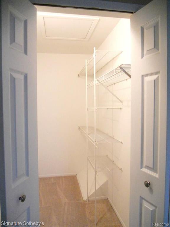 22262 Pondview, Unit 19 Novi, MI 48375 - Photo 16 of 29