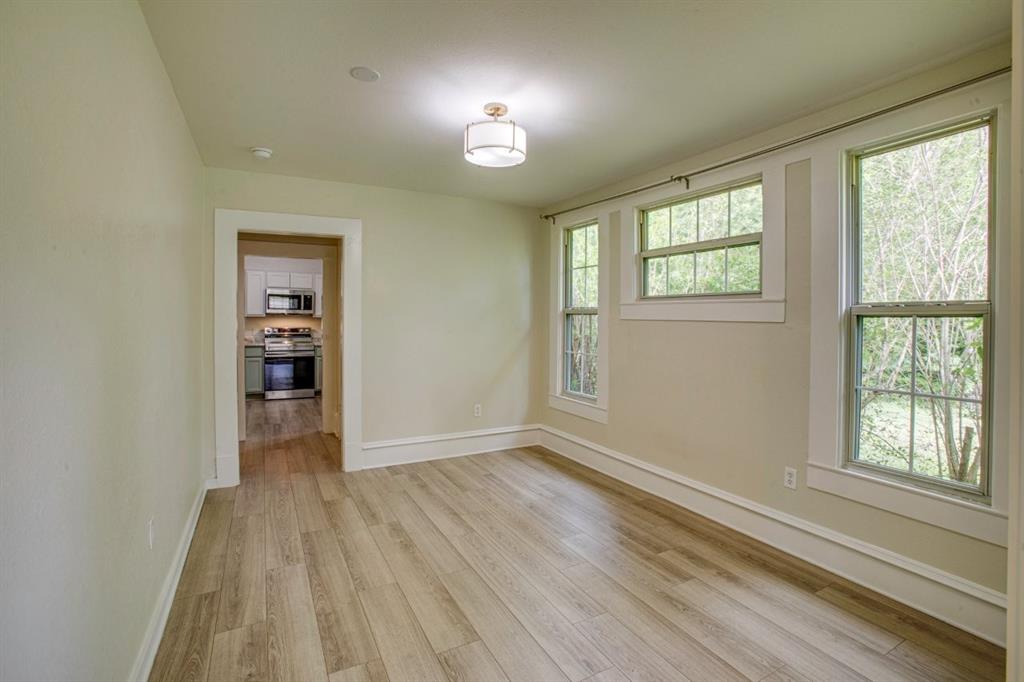 301 Madison Street Cleburne, TX 76033 - Photo 12 of 30