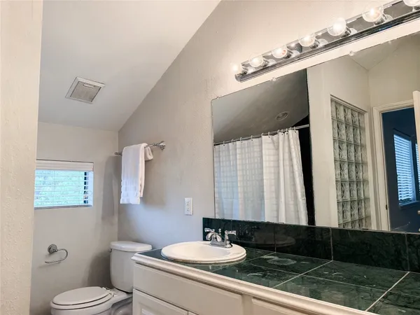 $164,900 | 2023 Gentryside Drive, Unit 506, Houston, TX 77077