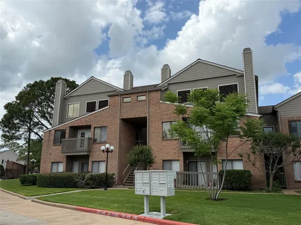 $164,900 | 2023 Gentryside Drive, Unit 506, Houston, TX 77077