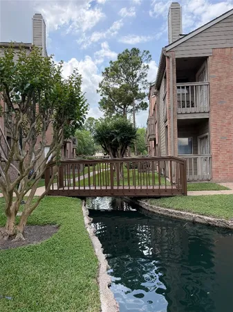 $164,900 | 2023 Gentryside Drive, Unit 506, Houston, TX 77077