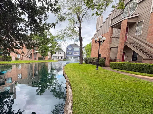 $164,900 | 2023 Gentryside Drive, Unit 506, Houston, TX 77077