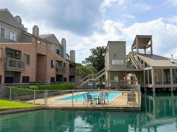 $164,900 | 2023 Gentryside Drive, Unit 506, Houston, TX 77077