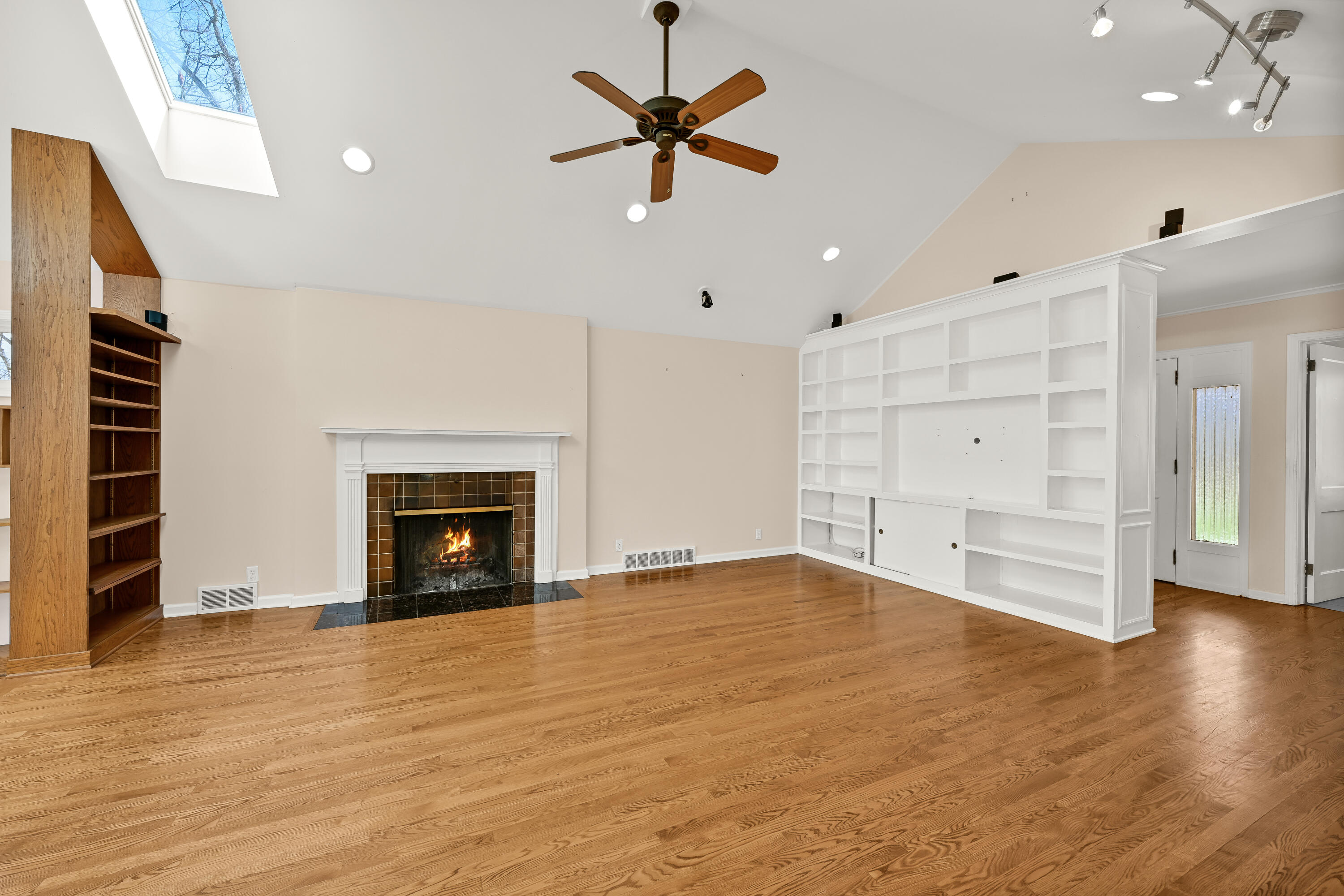 4426 7th Street Somers, WI 53144 - Photo 7 of 25 DSC_2966