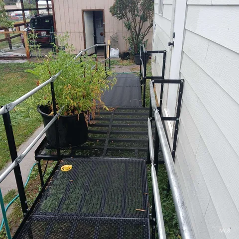 $325,000 | 119 West Boise Street, Horseshoe Bend, ID 83629