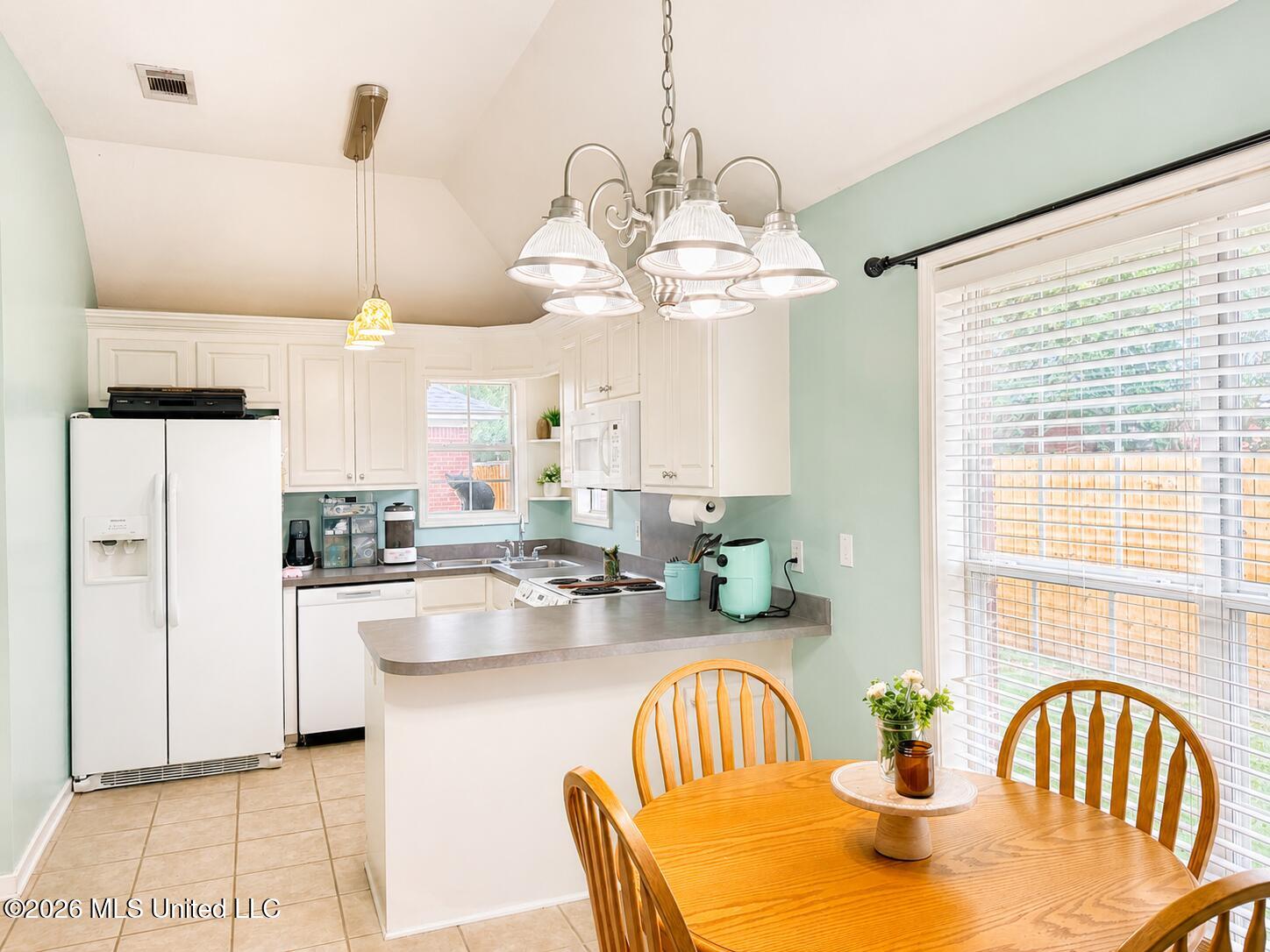 306 Silverleaf Cove Brandon, MS 39047 - Photo 2 of 22 819549D0-C525-4471-B71F-F32604E1DF99